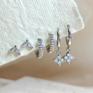 White Gold Tone Clover Earring Set (01-S)